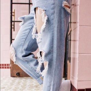 NWT BDG distressed vintage jeans